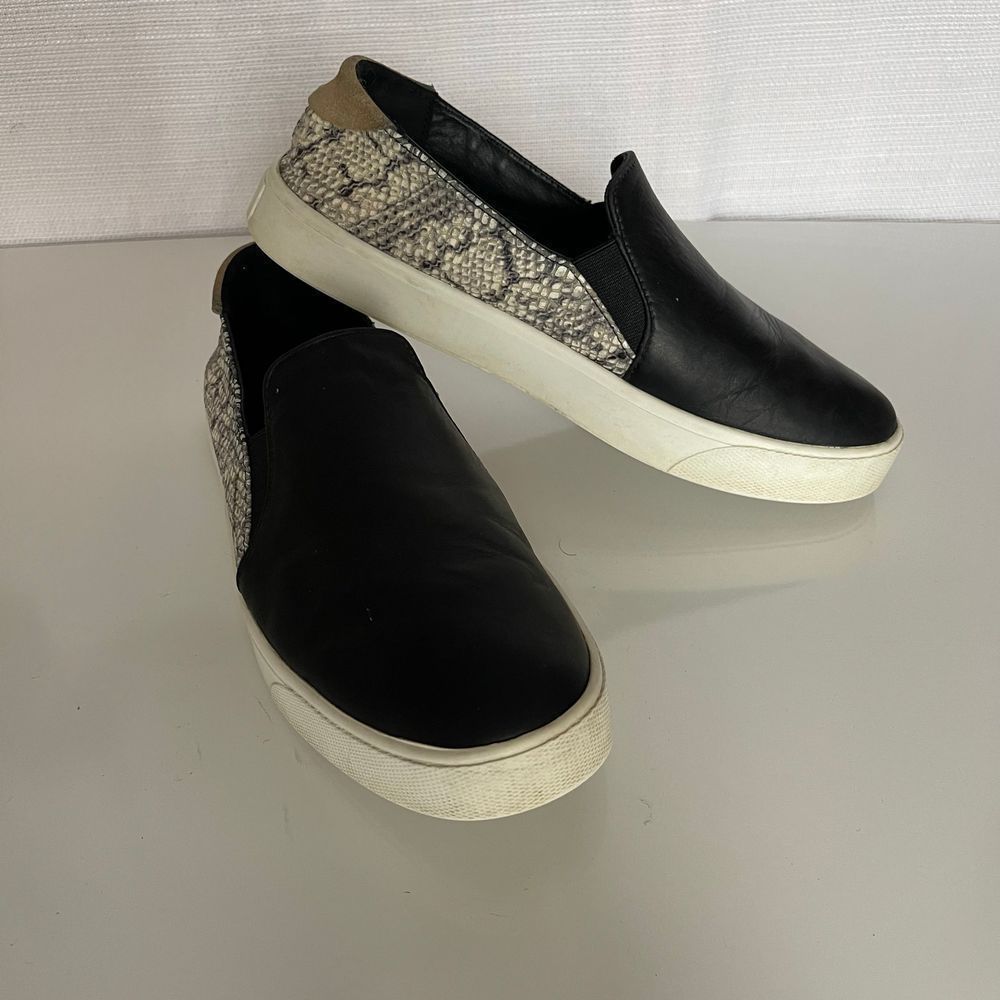 Cole Haan GRANDPRO Women’s Leather Black/ Animal Sneaker Slides Sz 9